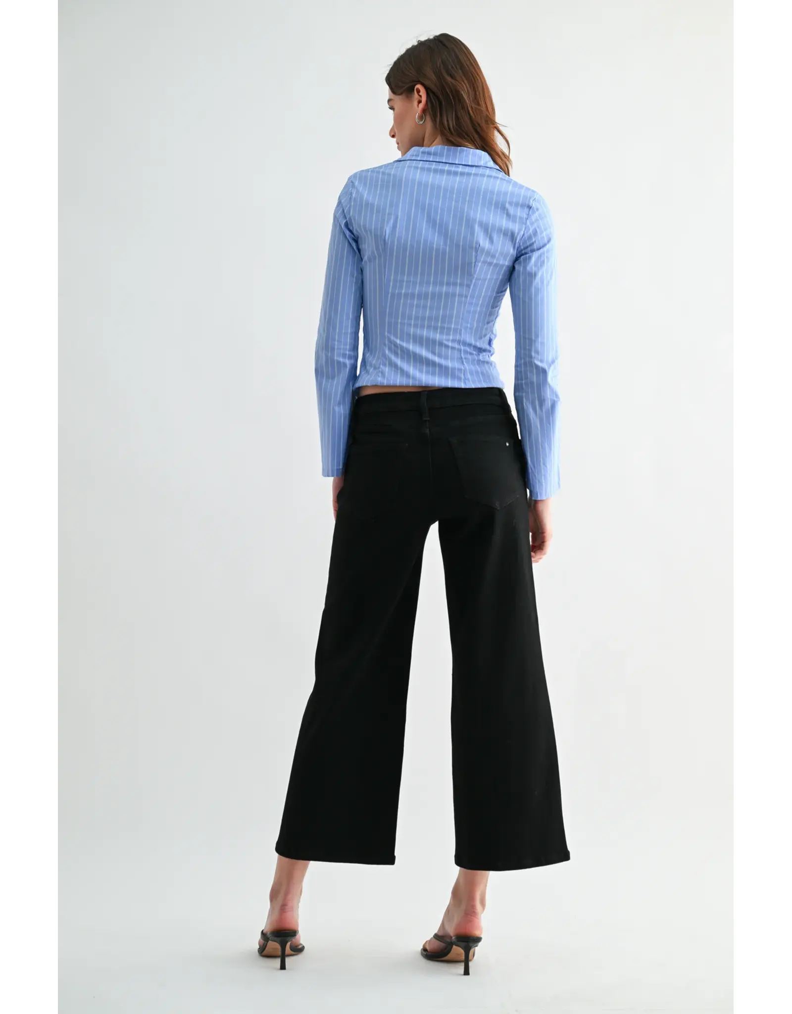 Madison Mid-Rise Wide Leg Crop Jean Woodsmoke