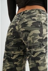 Milla Boyfriend Crop Camouflage Jean