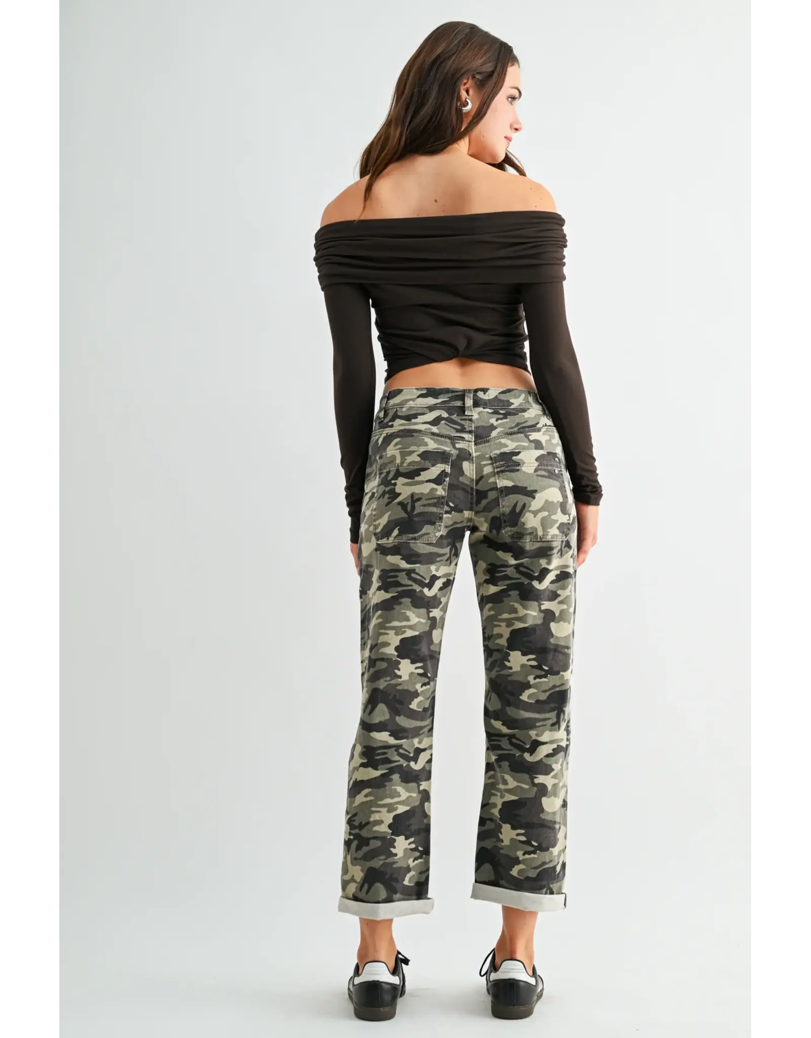 Milla Boyfriend Crop Camouflage Jean