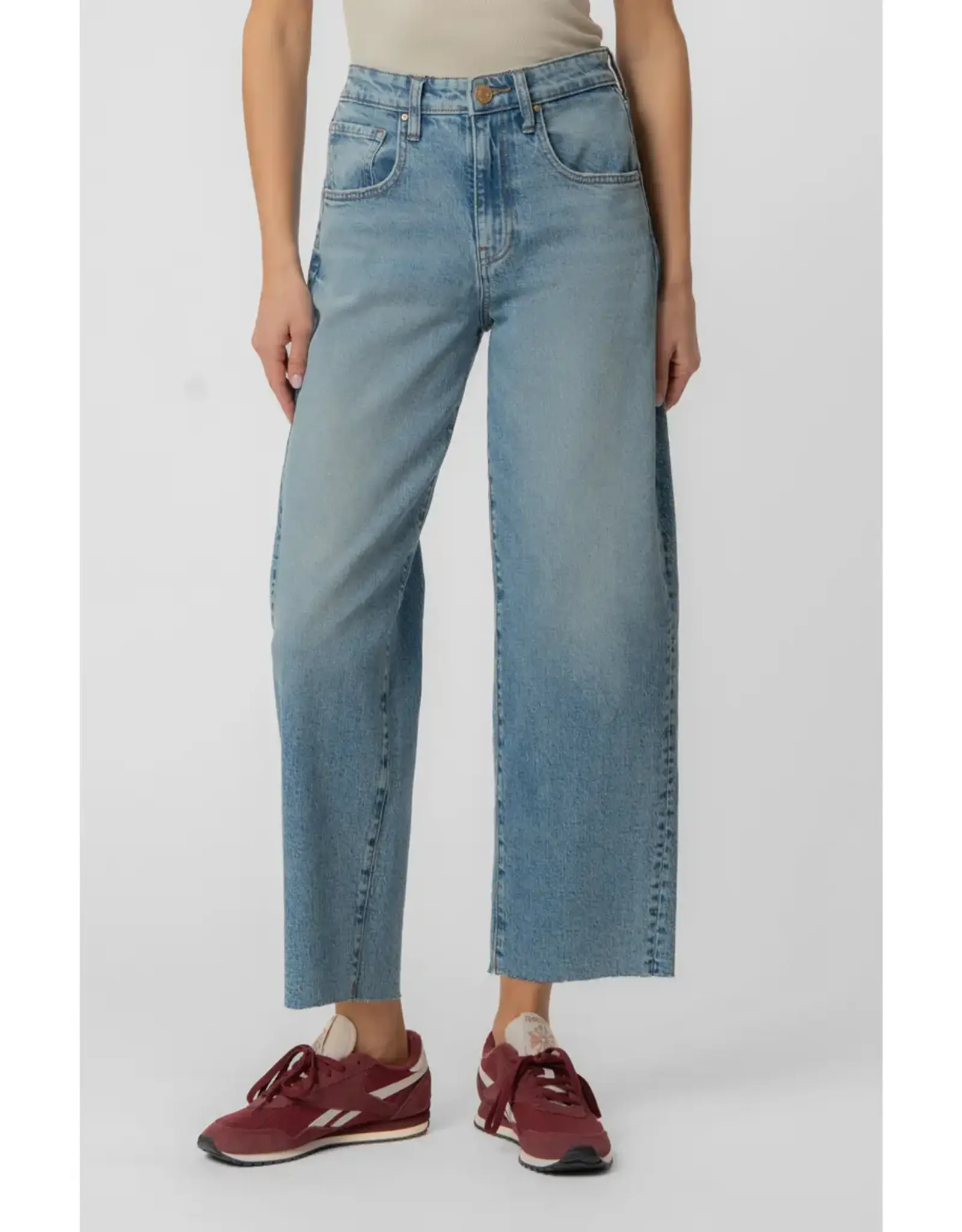 Kut from the Kloth / STS Blue KUT Gwen High Rise Wide Leg Slouchy Jean Answering