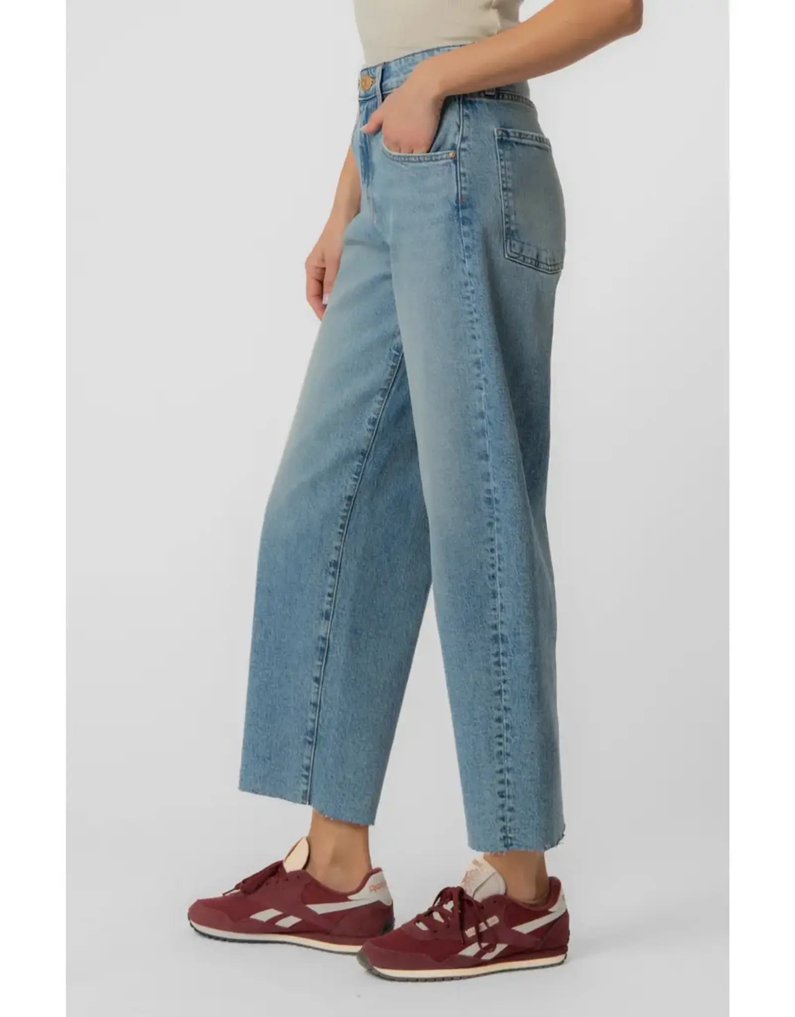 Kut from the Kloth / STS Blue KUT Gwen High Rise Wide Leg Slouchy Jean Answering