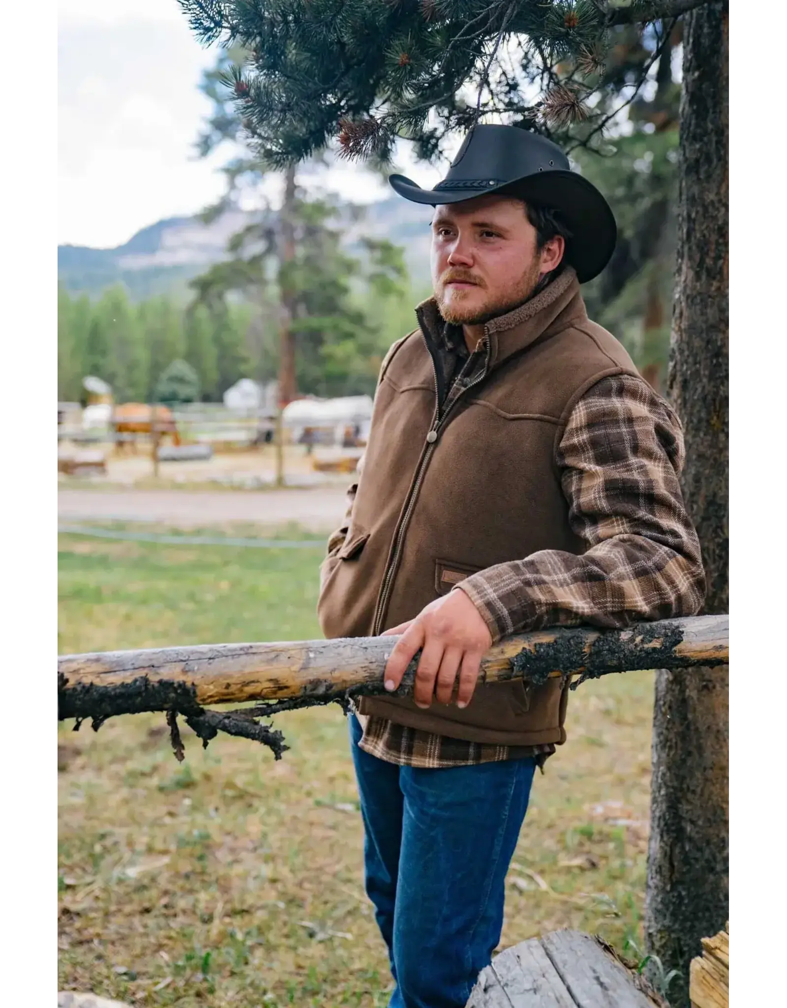 Outback Trading Men's River Vest