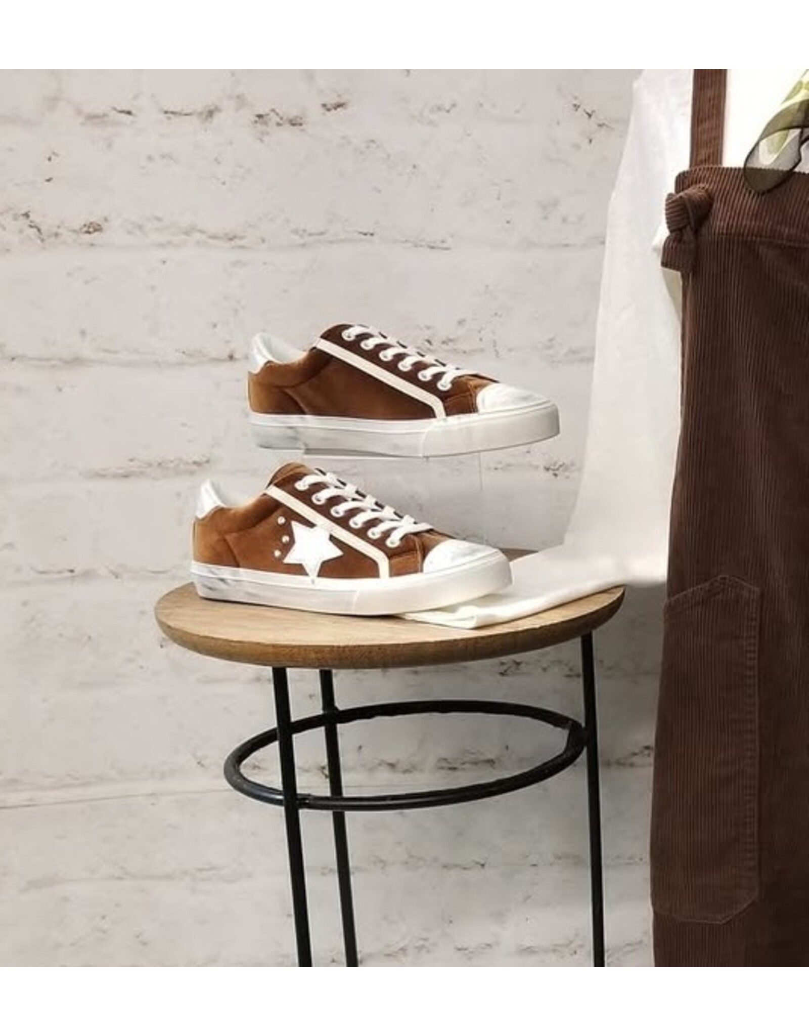 Corkys Corkys Big Dipper Sneaker Cinnamon Velvet