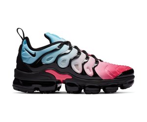 vapormax pink black