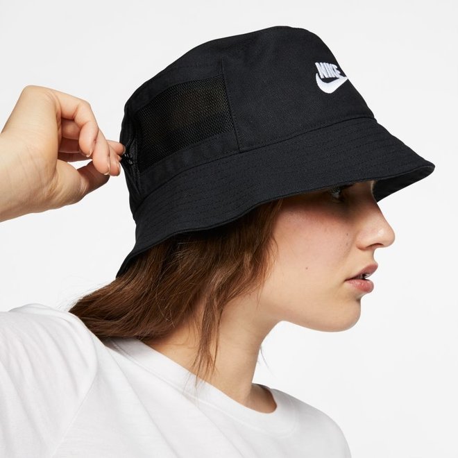 nike sportswear bucket hat