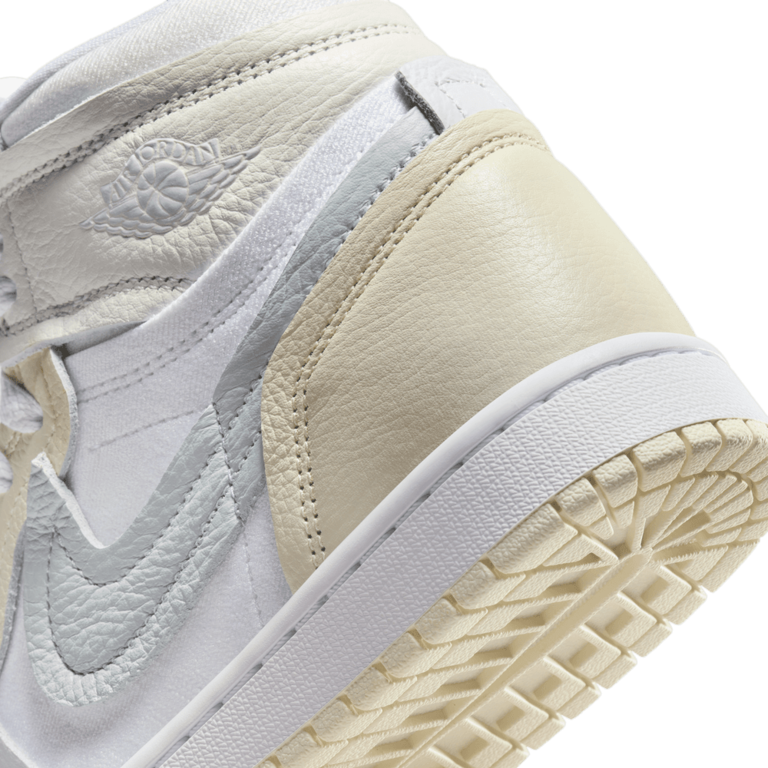 Wmns Air Jordan 1 MM High