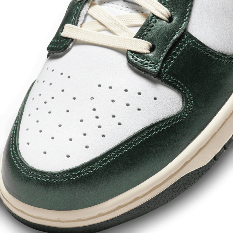 Nike Wmns Nike Dunk Low