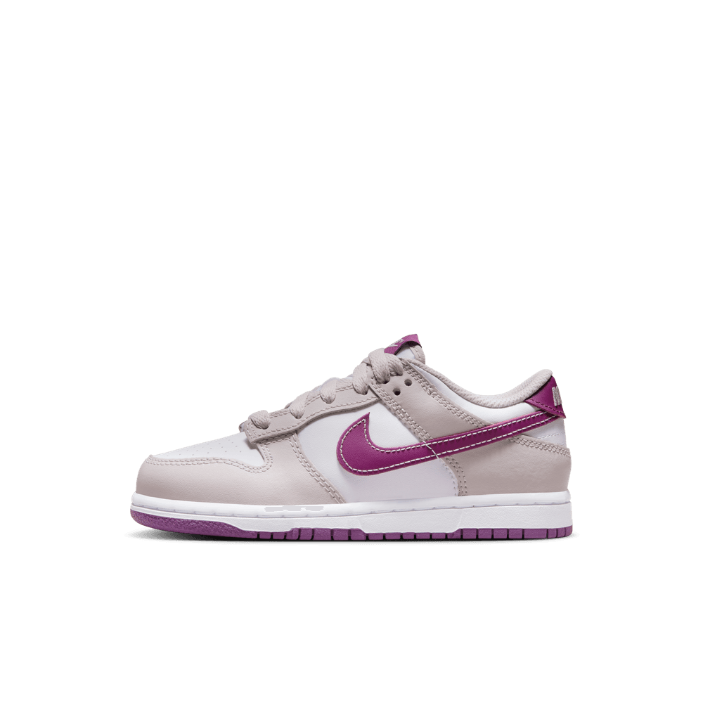 strawberry pink dunks 2021