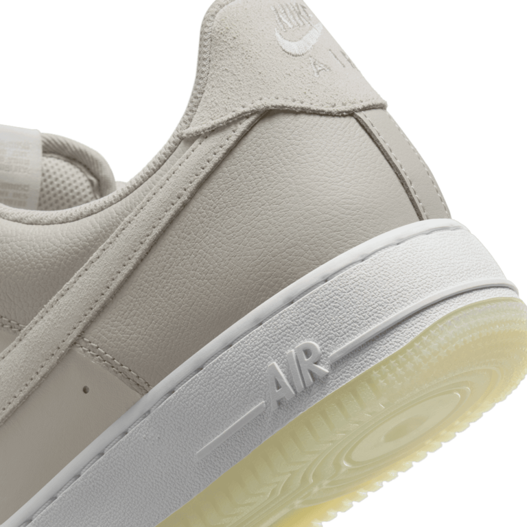 Nike Nike Air Force 1 '07 LV8