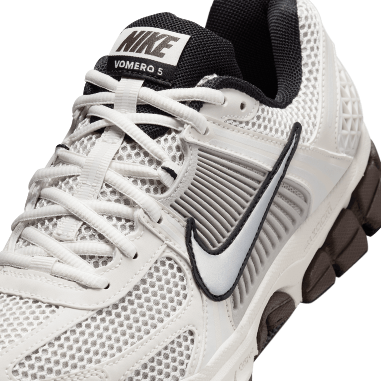 Nike Wmns Nike Zoom Vomero 5