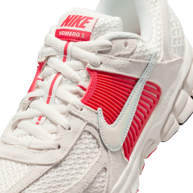Nike Wmns Nike Zoom Vomero 5