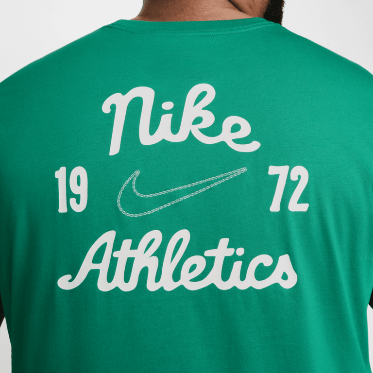 Nike Sportswear Tee