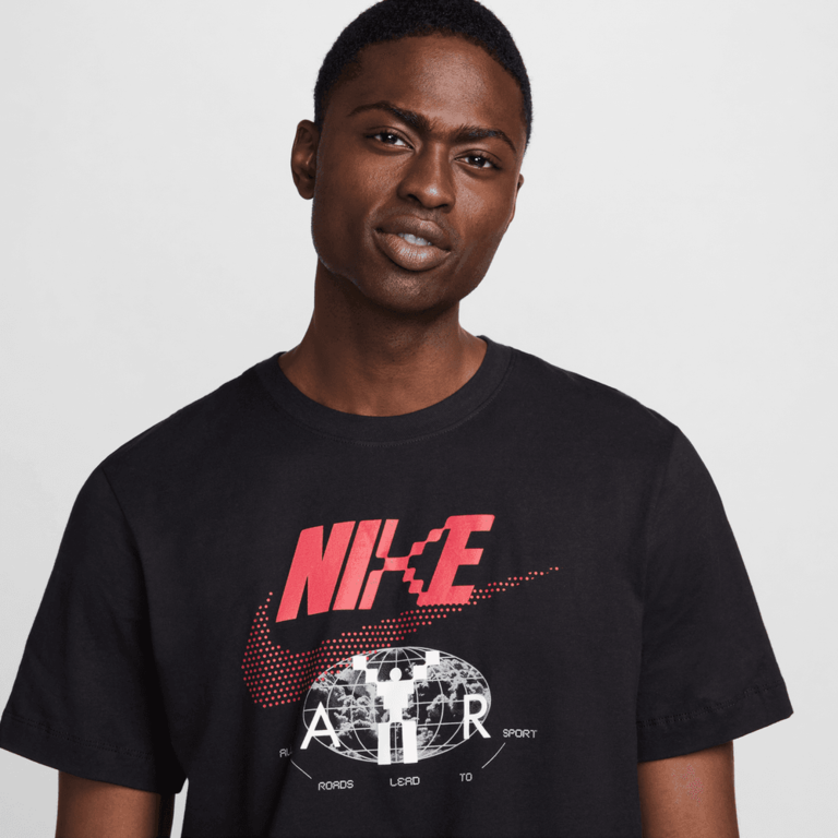 Nike Sportswear Tee