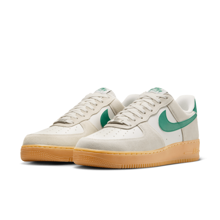 Nike Air Force 1 '07 LV8