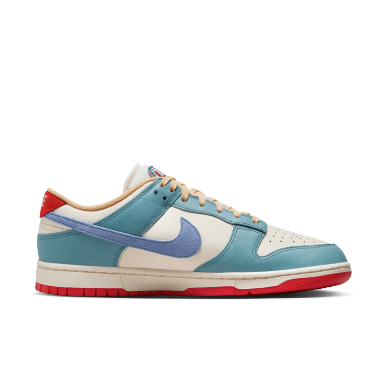 Nike Dunk Low Premium