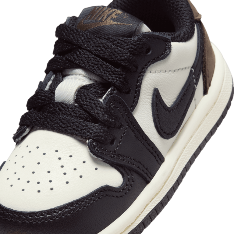 Air Jordan TD Air Jordan 1 Retro Low OG