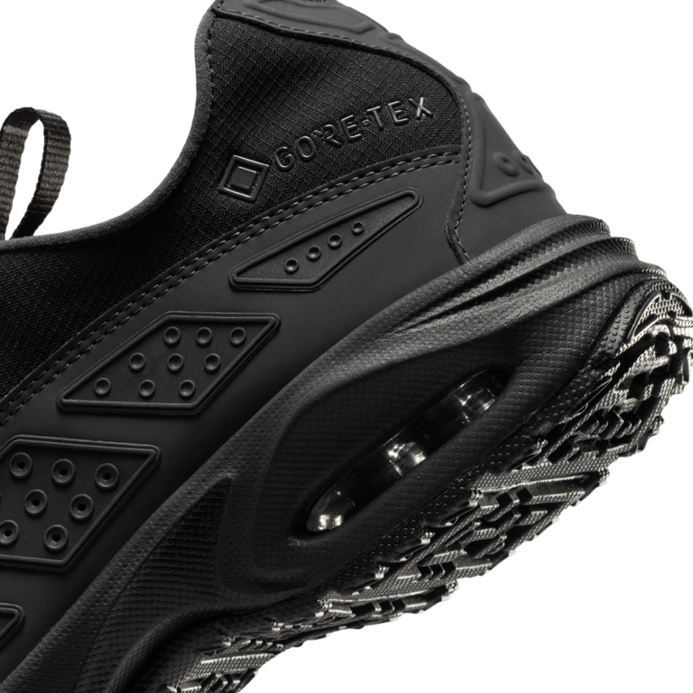 Wmns Nike Air Max SNDR GTX 'Black/Dk Smoke Grey|FZ4238-001 Wmns Nike Air Max SNDR GTX 'Black/Dk Smoke Grey|FZ4238-001