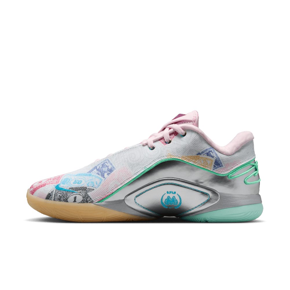 Nike LeBron XXII QS WHT Baltic BLU GRN Glow Pink Foam FZ1097 100 TF Top Fashion