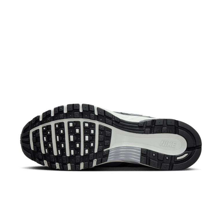 Nike Nike P-6000