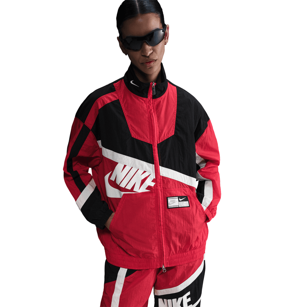Nike VM JACKET Black Chili RED Nike Swoosh Colourblock Zip-through