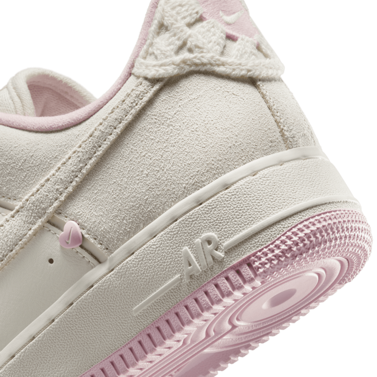 Wmns Nike Air Force 1 '07 LX 'Sail/Sail-Sail-Pink Foam Wmns Nike Air Force 1 '07 LX 'Sail/Sail-Sail-Pink Foam
