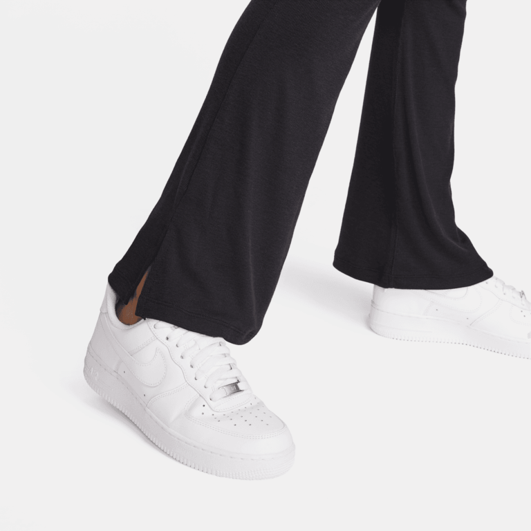 Nike Wmns Nike Sportswear Chill Knits Mini-Ribbed Mid-Rise Flared Legging