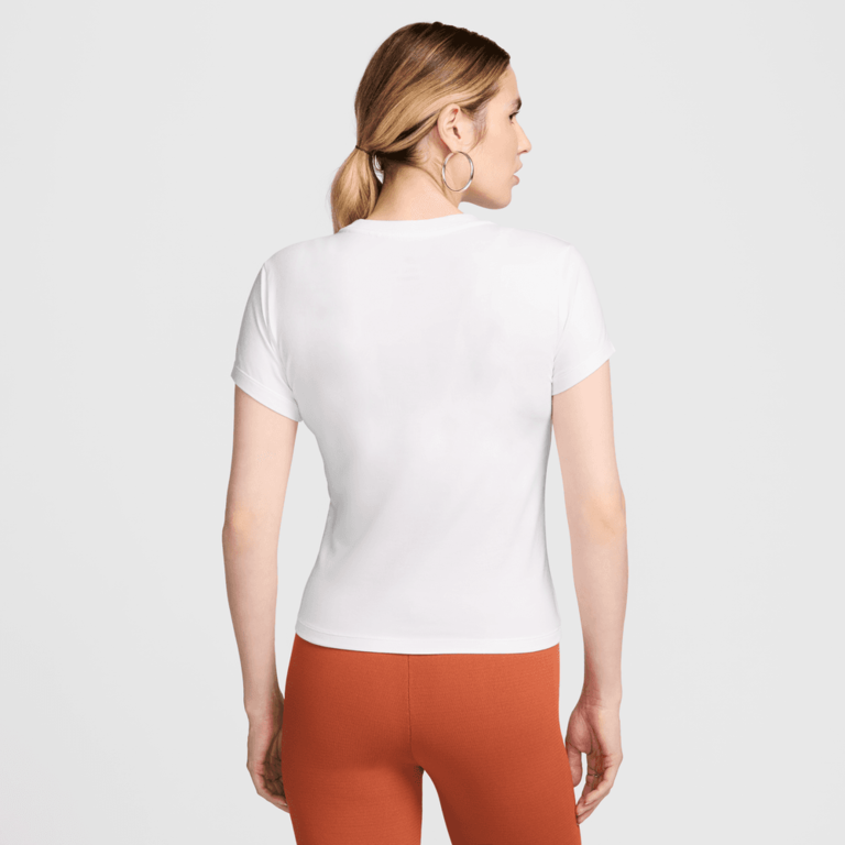 Nike Wmns Nike Sportswear Chill Knit Tee