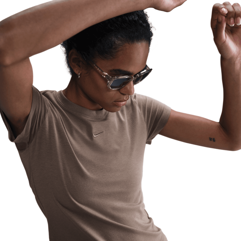 Nike Wmns Nike Sportswear Chill Knit Tee