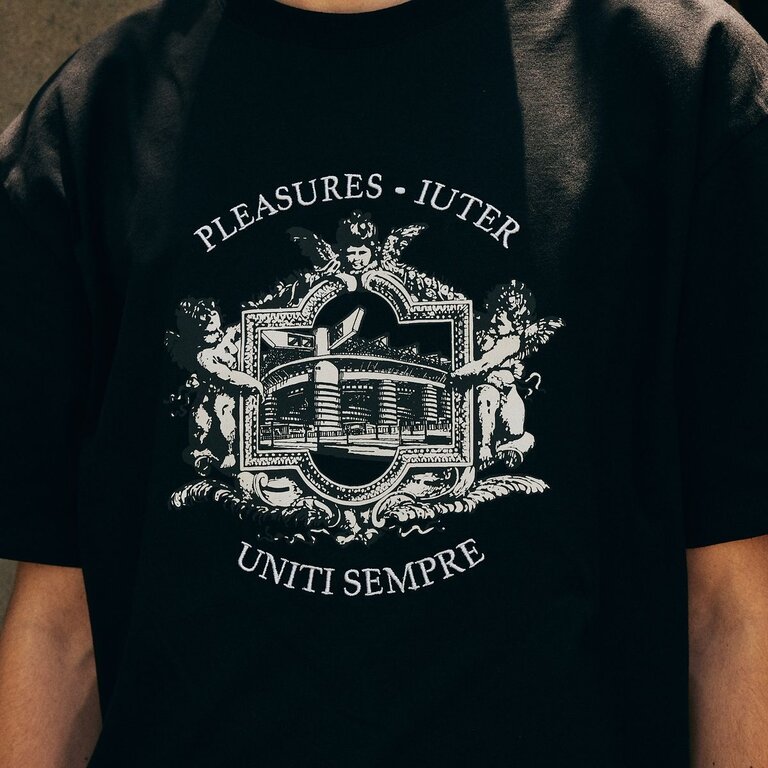 Pleasures Pleasures Alberto Tee
