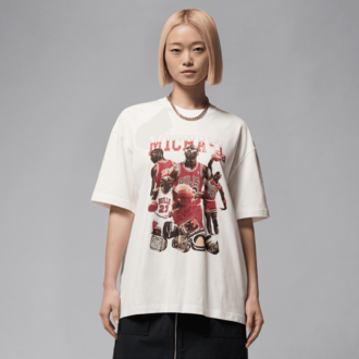 Air Jordan WMNS Air Jordan Oversized Short-Sleeve Graphic Tee