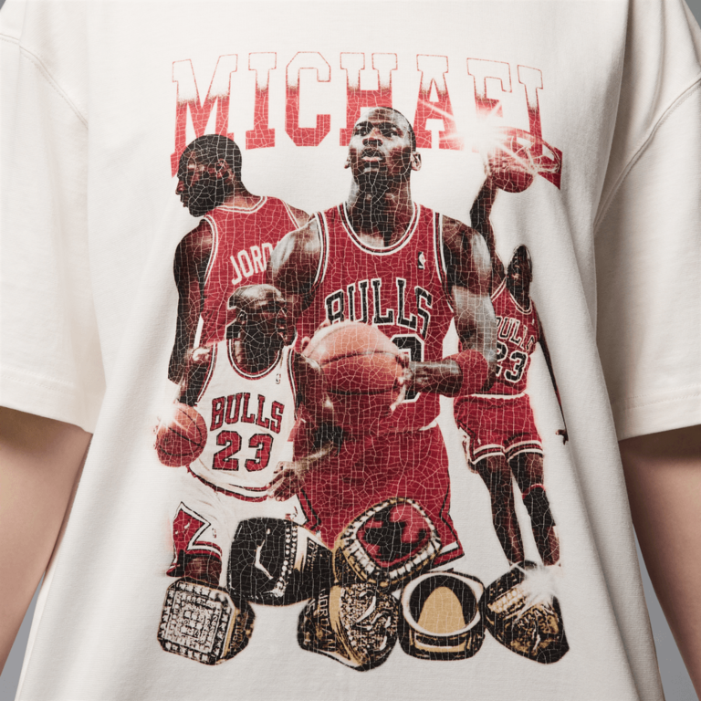 Air Jordan WMNS Air Jordan Oversized Short-Sleeve Graphic Tee