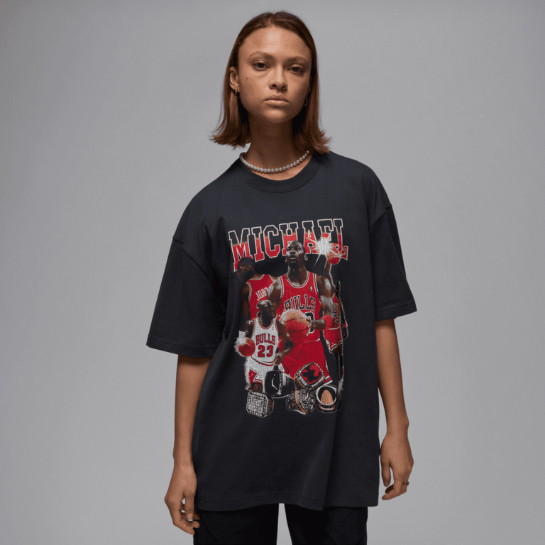 Air Jordan WMNS Air Jordan Oversized Short-Sleeve Graphic Tee