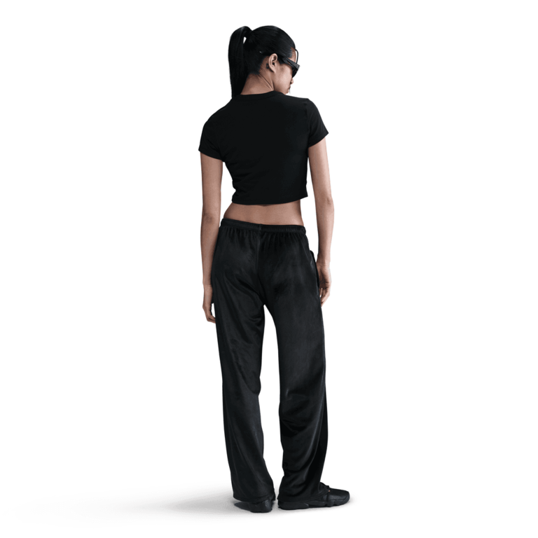 Nike Wmns Nike Sportswear Chill Knit Cropped Tee