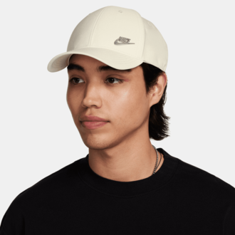 Nike Nike Dri-FIT Club Metal Logo Cap