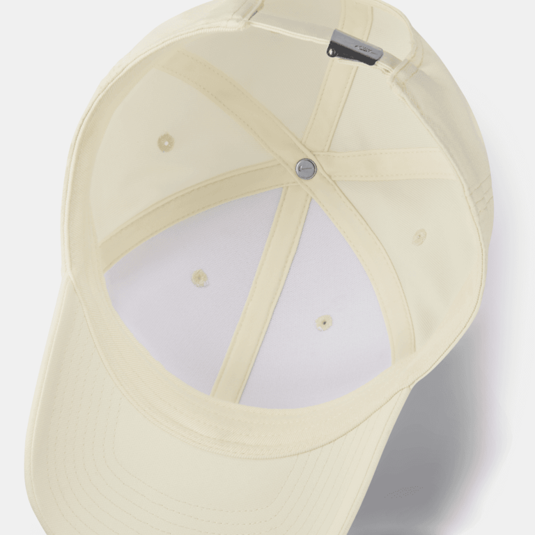 Nike Nike Dri-FIT Club Metal Logo Cap
