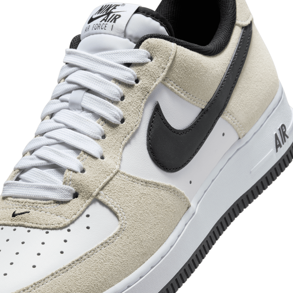 スニーカー Nike Air Force 1 07 LV8 M White Black IB6388100 IB6388-100 New Nike Air Force 1 '07 LV8 Low Shoes - White/ Black