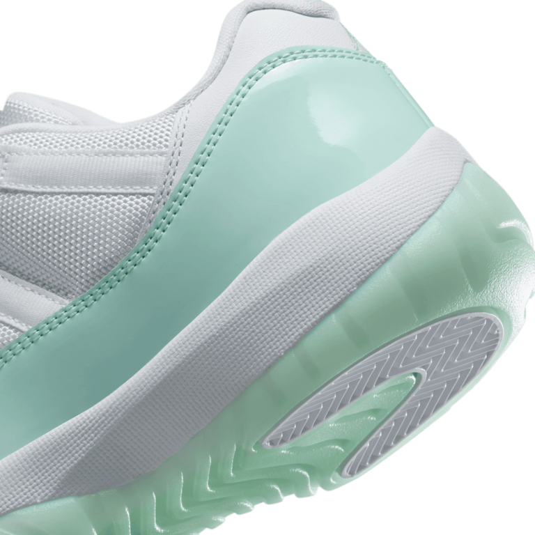 Air Jordan WMNS Air Jordan 11 Retro Low