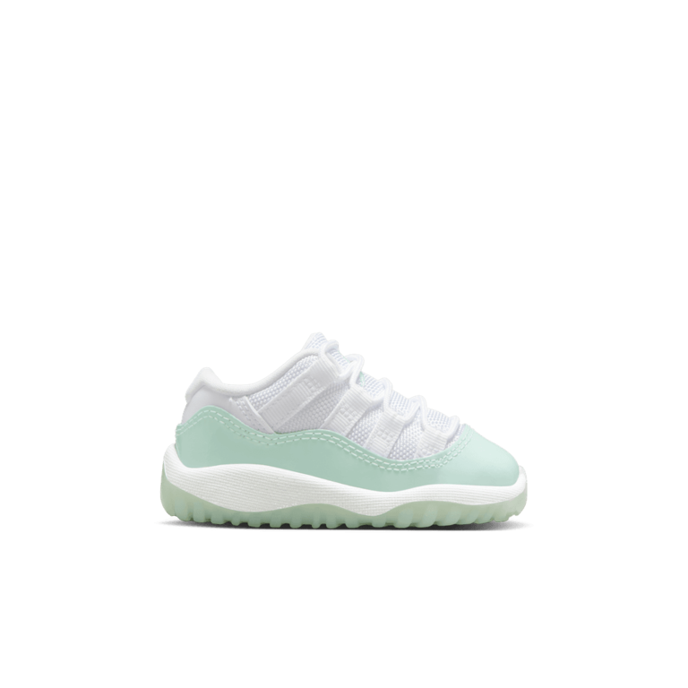 Air Jordan TD Air Jordan 11 Retro Low