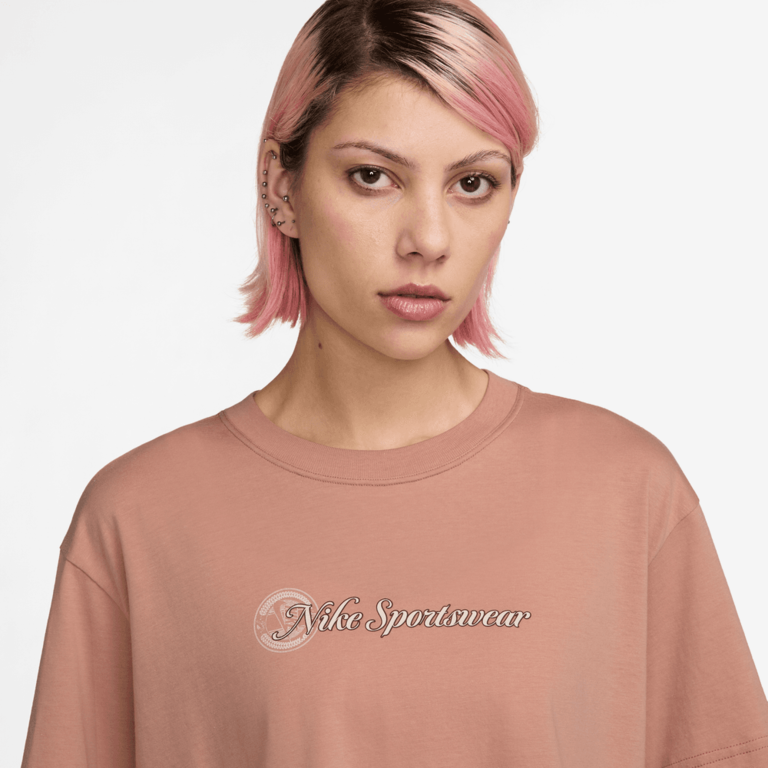 Nike Wmns Nike Sportswear Club Crop Tee