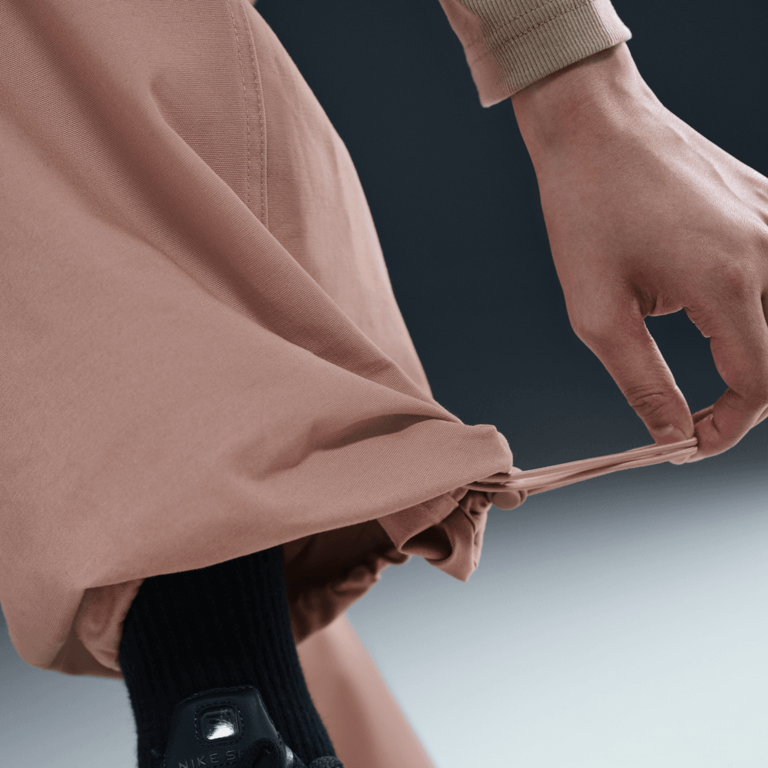 Nike Wmns Nike Sportswear Oversized Woven Cargo Pants