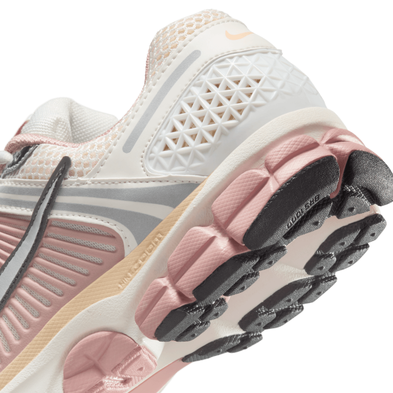 Nike Wmns Nike Zoom Vomero 5