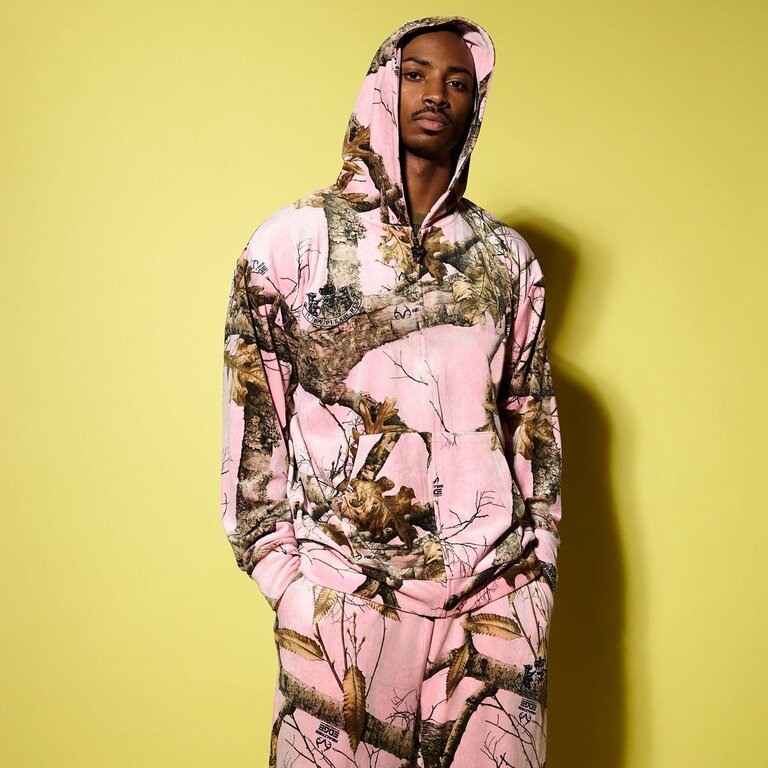 Pleasures Pleasures x Juicy Couture Realtree Velour Hoodie