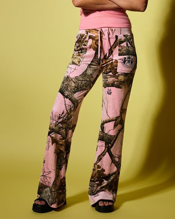 Pleasures Wmns Pleasures x Juicy Couture Realtree Velour Sweatpants