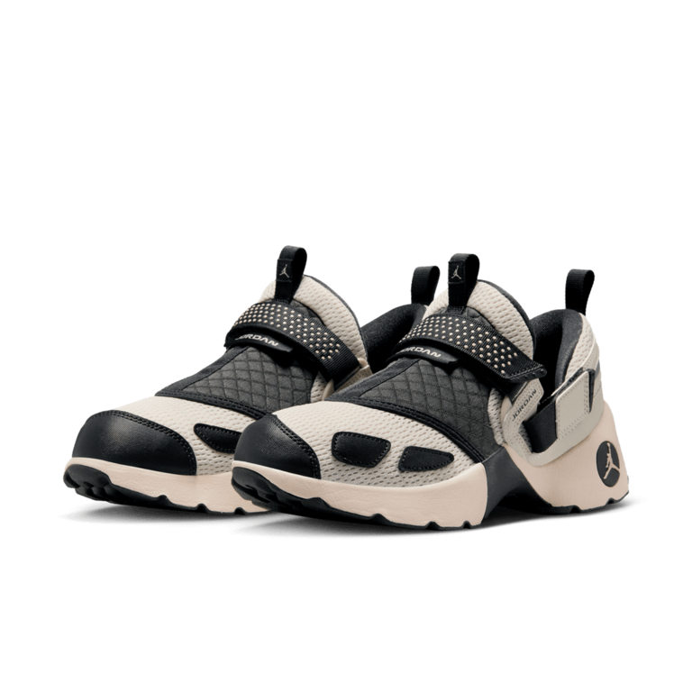 Air Jordan Wmns Air Jordan Trunner LX