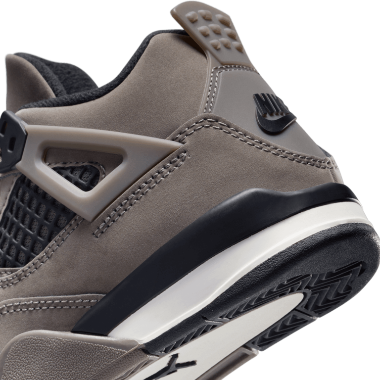 Air Jordan PS Air Jordan 4 Retro