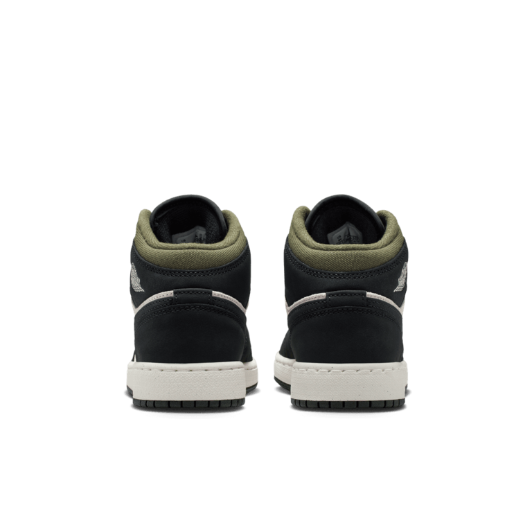 Air Jordan GS Air Jordan 1 Mid SE