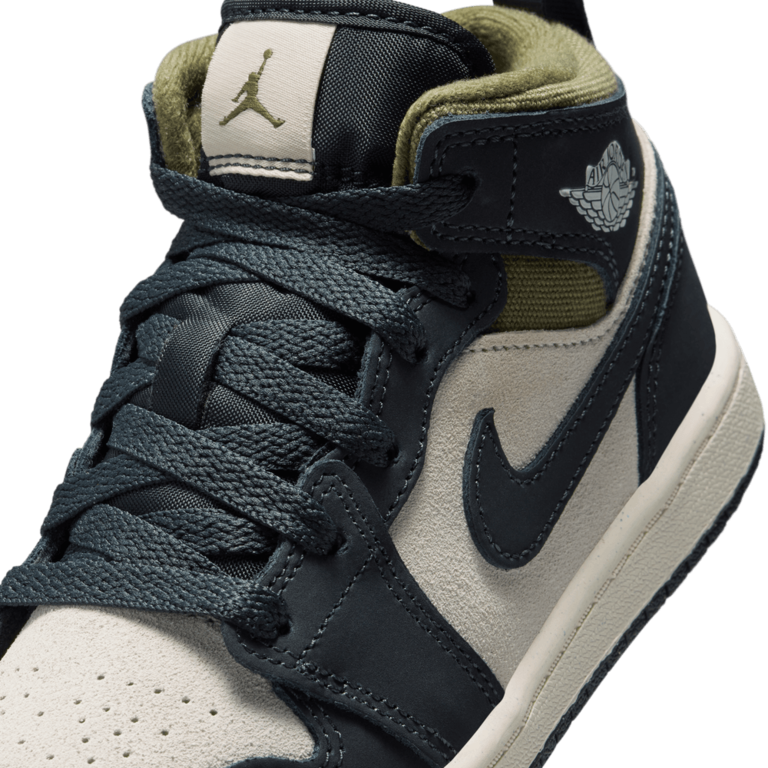 Air Jordan PS Air Jordan 1 Mid SE