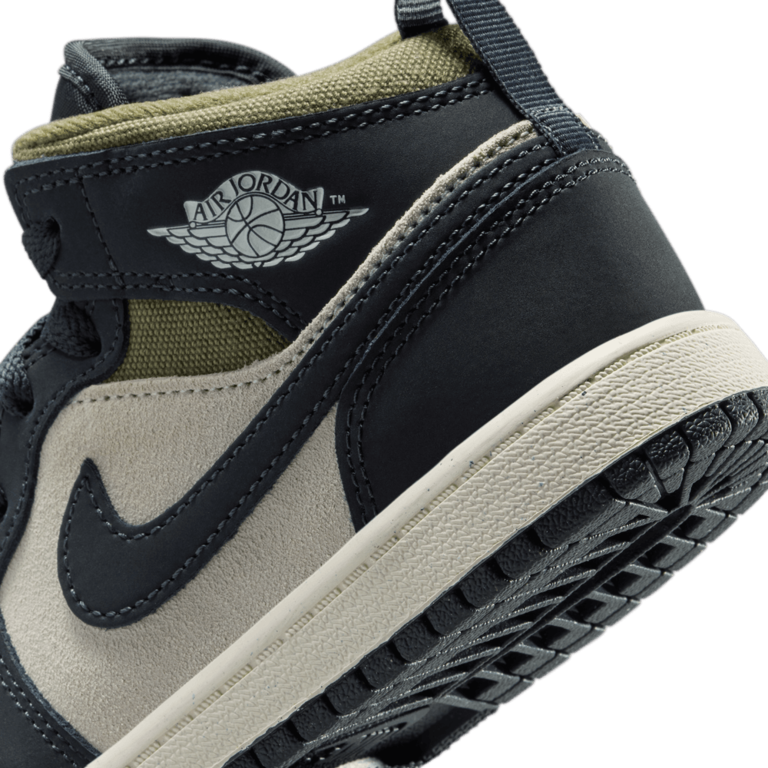 Air Jordan PS Air Jordan 1 Mid SE