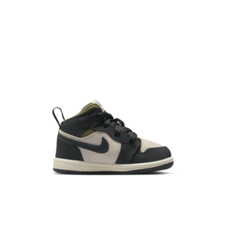 Air Jordan TD Air Jordan 1 Mid SE