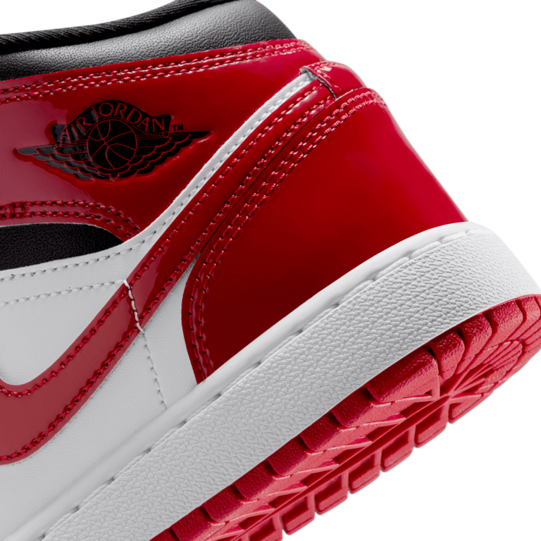 Air Jordan GS Air Jordan 1 Mid SE